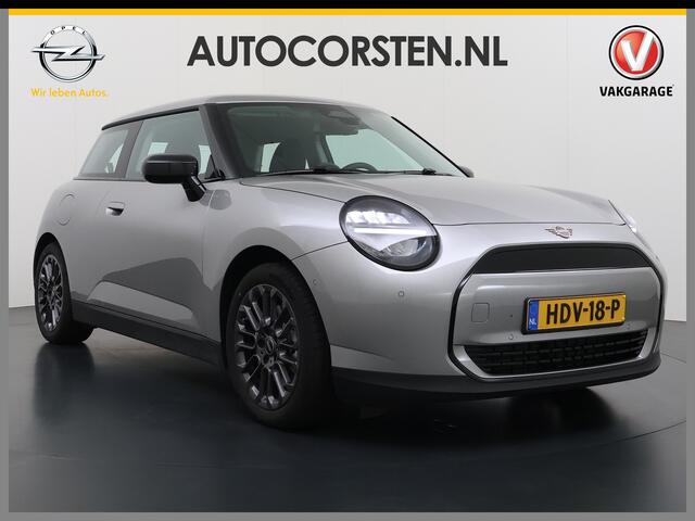 Mini COOPER Mini E 40.7kWh SOH 99% Navi Camera Apple Carplay Android Auto Cruise Control Pdc Lmv DAB Led Regen-Lichtsensor Bluetooth Dodehoek detector Rijstrooksensor WiFi Isofix Origineel Nederlandse Auto Fabrieksgarantie tot 7-2-2028 Accu garantie tot 7-2-2033/160.