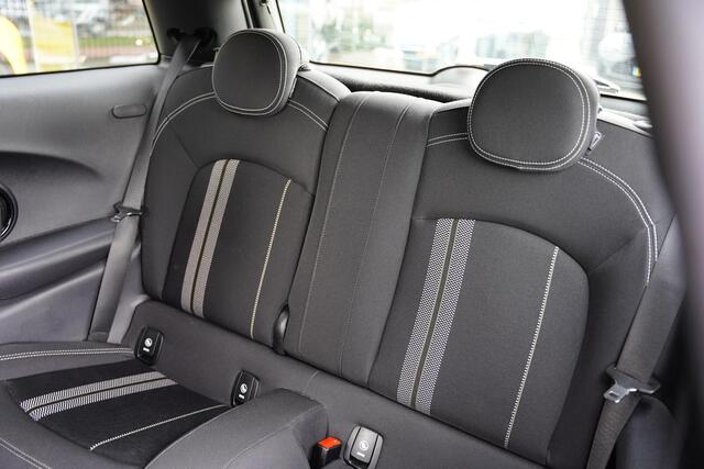 Mini COOPER Mini 1.5 Dalston Edition JCW / Harman Kardon / Navigatie