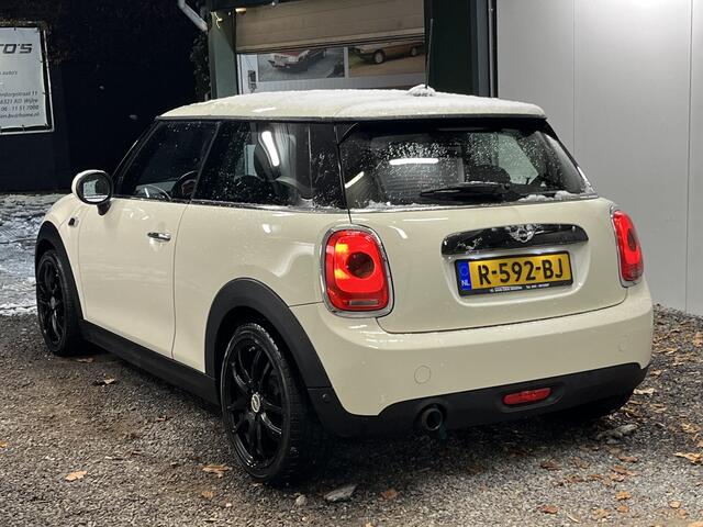 Mini COOPER Mini 1.5 Pepper Serious Business 136PK 4-2017 2e EIG *78.447 KM*!! NW APK !!