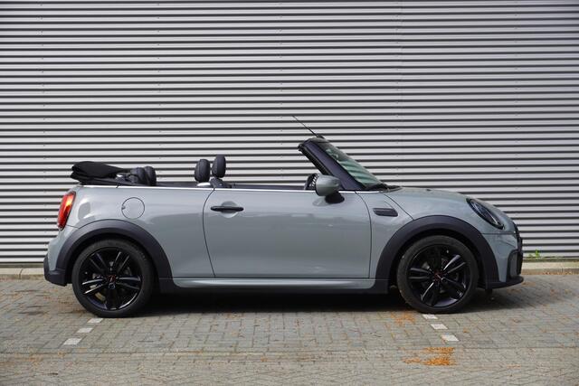 Mini COOPER Cabrio C John Cooper Works Uitvoering | Comfort Plus Pakket | Driving Assistant Pakket | Harman-Kardon sound system | Achteruitrijcamera