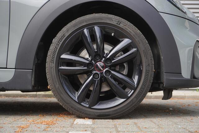 Mini COOPER Cabrio C John Cooper Works Uitvoering | Comfort Plus Pakket | Driving Assistant Pakket | Harman-Kardon sound system | Achteruitrijcamera