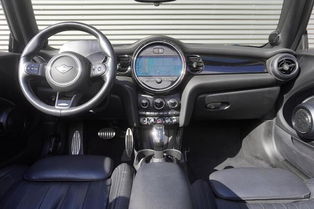 Mini COOPER Cabrio C John Cooper Works Uitvoering | Comfort Plus Pakket | Driving Assistant Pakket | Harman-Kardon sound system | Achteruitrijcamera