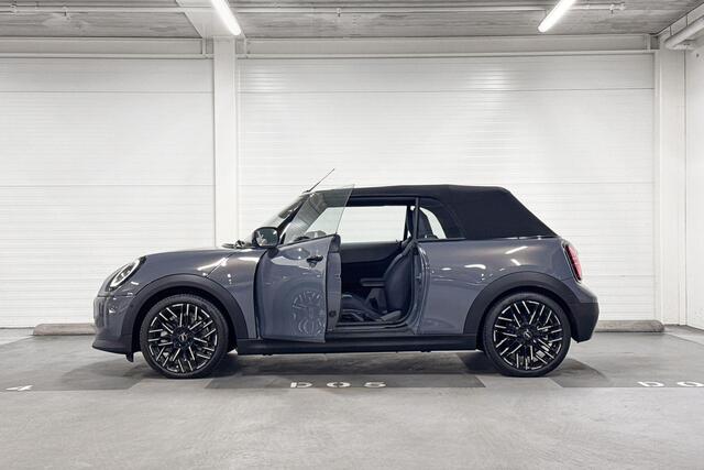 Mini COOPER Cabrio C | Favoured Uitvoering | Pakket L | 18" Night Flash Spoke 2-tone - Boost Deals