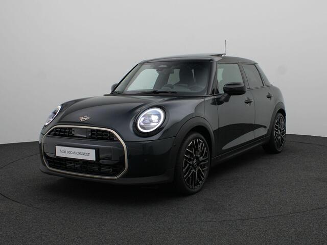 Mini COOPER 5 deurs Favoured + M pakket + Pano + Getint Glas