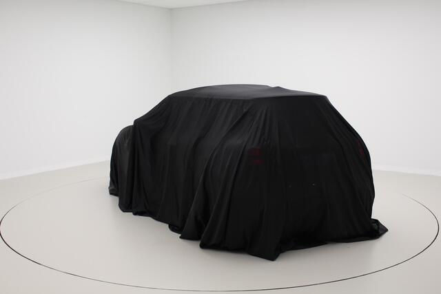 Mini COOPER 5-deurs King Cross | John Cooper Works pack | Leder Lounge | 17" | Privacy Glass