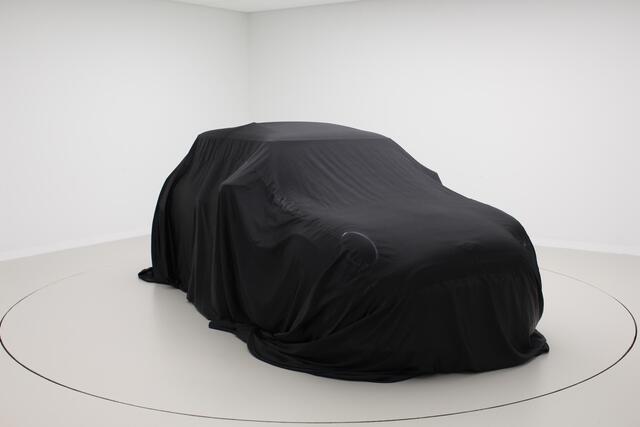 Mini COOPER 5-deurs King Cross | John Cooper Works pack | Leder Lounge | 17" | Privacy Glass