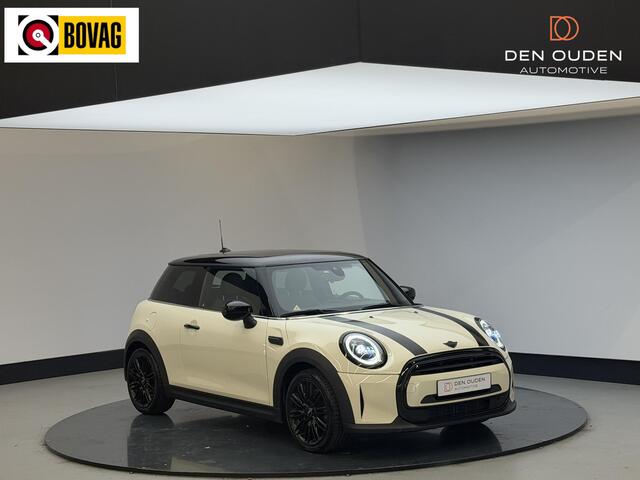 Mini COOPER Mini 1.5 Classic | Automaat | Panodak | Black Optic pakket | Carplay | NL Auto