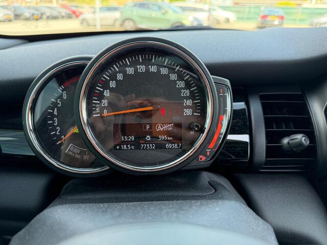 Mini COOPER Mini 1.5 Pepper | Panoramadak | Cruise Control | Apple Carplay | Navigatie | Climate Control | NAP | Dealer Onderhouden | Keyless | Automaat