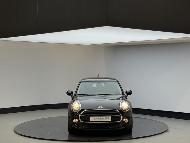 Mini COOPER Mini 1.5 Business | 17 '' JCW lm Velgen | Cruise | NL Auto