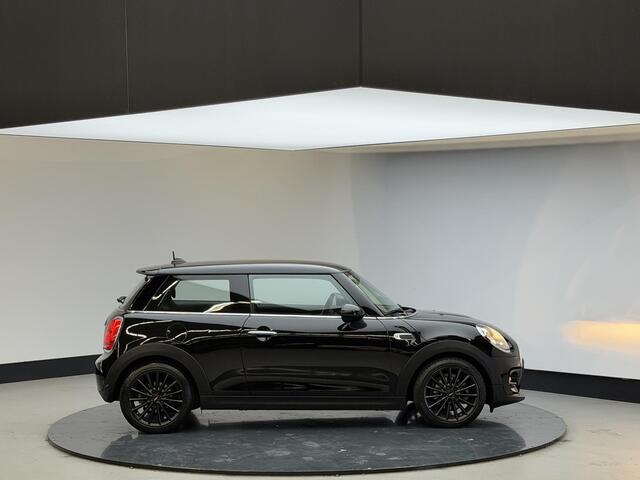 Mini COOPER Mini 1.5 Business | 17 '' JCW lm Velgen | Cruise | NL Auto
