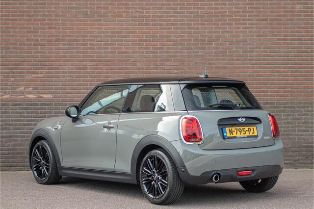 Mini COOPER 1.5 136PK Automaat Chili, Camera, Stoelverwarming, Navigatie, PDC, Full LED, Half leder, Bluetooth.