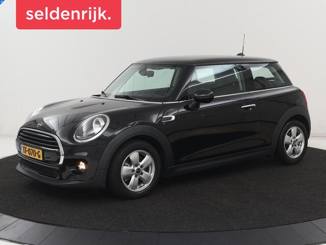 Mini COOPER 1.5 Cooper | Automaat | 87.100km NAP | Carplay | Navigatie | Cruise control | Bluetooth | Airco | Lichtmetalen velgen