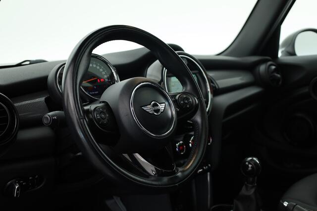Mini COOPER 5-Deurs 1.5 136 PK Business | Rijklaar | Orig. NL | S/K-dak | 5-deurs | Climate | Cruise | NAV | Bluetooth | 16'' | Elek. Ramen V