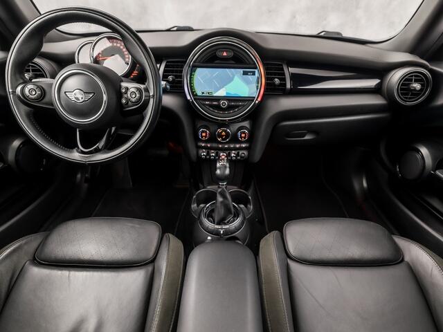 Mini COOPER Mini 1.5 Chili Automaat (PANORAMADAK, GROOT NAVI, CLIMATE, LEDER, STOELVERWARMING, SPORTSTOELEN, GETINT GLAS, PARKEERSENSOREN, LED KOPLAMPEN, NIEUWSTAAT)