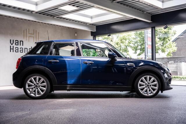 Mini COOPER 5-Deurs 1.5 Chili Business