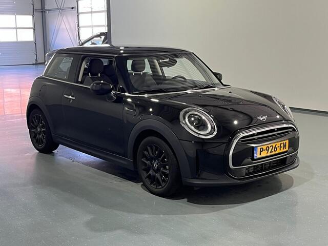 Mini COOPER 3-Deurs 1.5 Business Edition ? Navigatie ? sportstoelen ? LED UK achterlicht