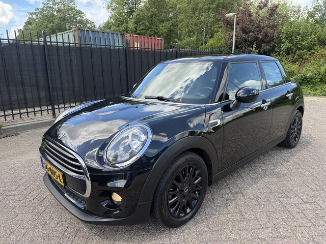 Mini COOPER 5-Deurs 1.5 Pepper Carplay/Clima