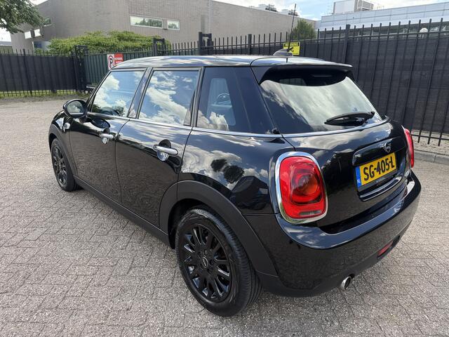 Mini COOPER 5-Deurs 1.5 Pepper Carplay/Clima