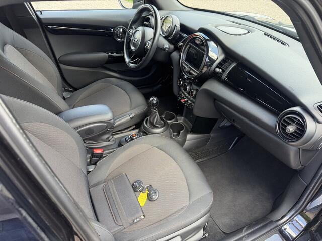 Mini COOPER 5-Deurs 1.5 Pepper Carplay/Clima