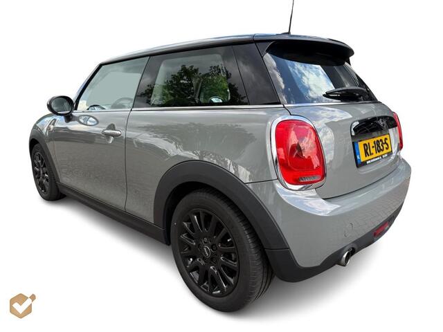 Mini COOPER 1.5 Cooper Business NL-Auto *Geen Afl. kosten*