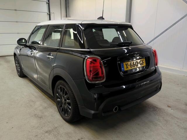 Mini COOPER 5-Deurs 1.5 Camden Edition