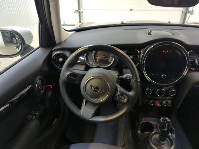 Mini COOPER 5-Deurs 1.5 Camden Edition
