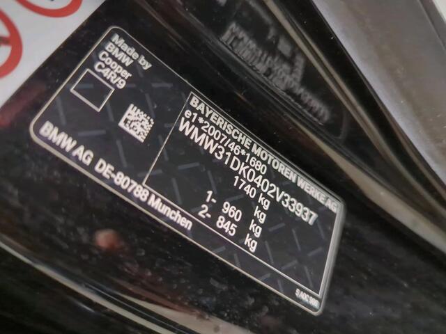 Mini COOPER 5-Deurs 1.5 Camden Edition