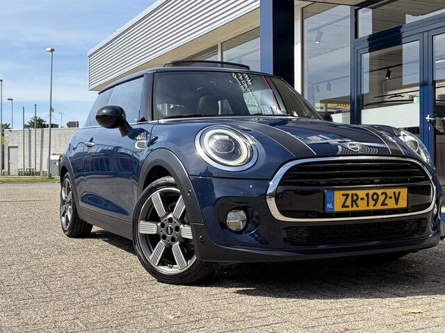 Mini COOPER 3-Deurs 1.5 60 Years Edition / Automaat / NL-Auto / Open-Panodak / Head-Up Display / Vol-Leder / Stoelverwarming / Cruise-Control / Apple-Carplay & Android-Auto / Draadloze-Telefoonlader / Climate-Control / Keyless / LED / PDC V+A / 17'' LMV / ENZ.