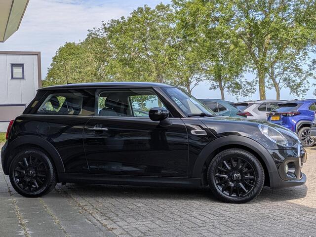 Mini COOPER 3-Deurs 1.5 | Automaat | All-season | Cruise control | Airco | Navi | Bluetooth