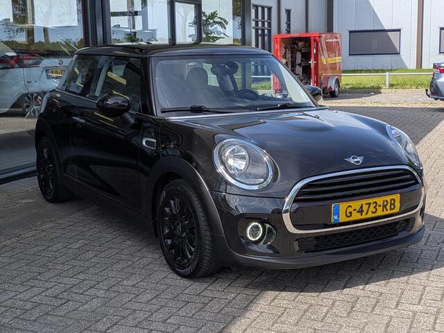 Mini COOPER 3-Deurs 1.5 | Automaat | All-season | Cruise control | Airco | Navi | Bluetooth