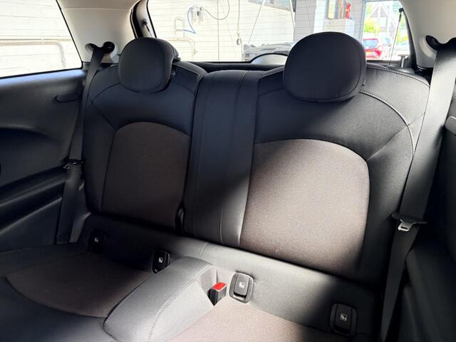 Mini COOPER 1.5 Essential Automaat Cruise Clima Navigatie Carplay
