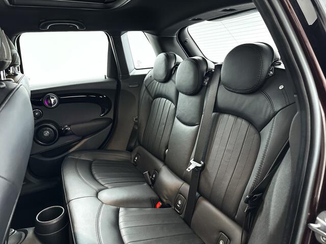 Mini COOPER 5-Deurs 1.5 Chili | Parkeersensoren | Stoelverwarming | Cruise control | Head-up display | Harman Kardon