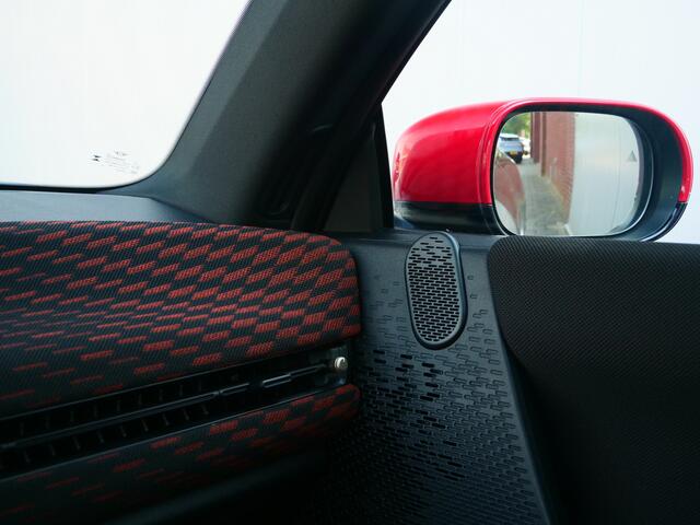 Mini COOPER 3-Deurs E 184 Pk John Cooper Works 40.7 kWh Panoramadak / Head-up / Winterpakket / Camera