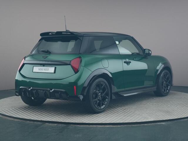 Mini COOPER 3-Deurs 1.5 C John Cooper Works XL | Panoramadak | Adaptive Cruise Control | 360 Camera Adaptive Cruise | Panoramadak | 360 Camera | Stoel-stuurverwarming | Harman Kardon | Head-Up Display