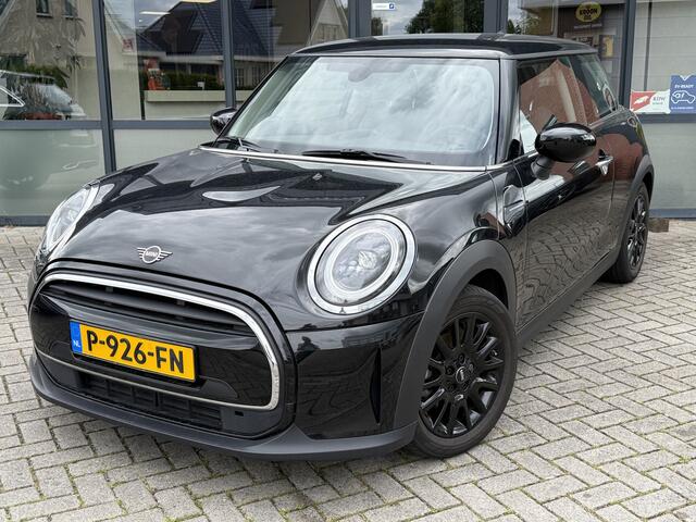 Mini COOPER 3-Deurs 1.5 Business Edition ? Navigatie ? Sportstoelen ? LED UK Achterlicht