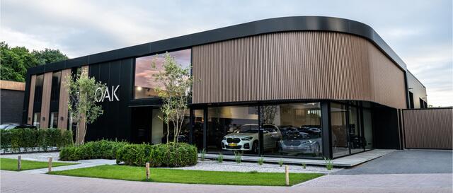 Mini COOPER 5-Deurs 1.5 C John Cooper Works M | Panorama | Leder | Head-Up | 18"LM | British Racing Green