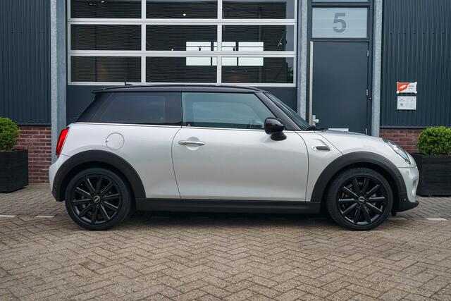 Mini COOPER 3-Deurs 1.5 Chili