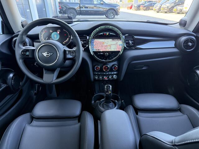 Mini COOPER 3-Deurs 1.5 Pano/H&K/Camera/Leder