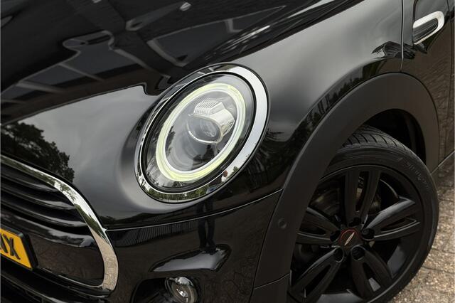 Mini COOPER 5-Deurs 1.5 Dalston JCW pakket | Panodak | Kuipstoelen | Sfeerverlichting | Stoelverwarming