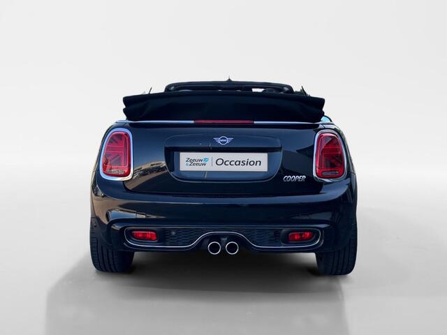 Mini COOPER Cabrio 1.5 Chili | NL-Auto | JCW Pakket | Camera | Navigatie | Vol-leder | PDC | Stoelverw. |