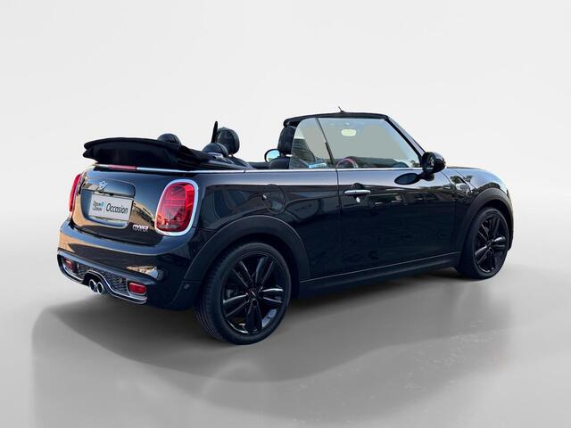 Mini COOPER Cabrio 1.5 Chili | NL-Auto | JCW Pakket | Camera | Navigatie | Vol-leder | PDC | Stoelverw. |