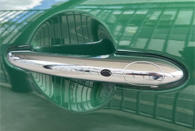 Mini COOPER 3-Deurs 1.5 60 Years Edition | AUTOMAAT | HEAD-UP DISPLAY | LEDER | SCHUIF/KANTELDAK | CARPLAY/ANDROID | HARMAN/KARDON | NAVI | CRUISE CONTROL | PDC V+A | CLIMATE CONTROL | LMV 17'' | STOELVERWARMING | KEYLESS | LED | BLUETOOTH