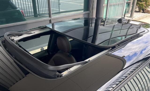 Mini COOPER 3-Deurs 1.5 60 Years Edition | AUTOMAAT | HEAD-UP DISPLAY | LEDER | SCHUIF/KANTELDAK | CARPLAY/ANDROID | HARMAN/KARDON | NAVI | CRUISE CONTROL | PDC V+A | CLIMATE CONTROL | LMV 17'' | STOELVERWARMING | KEYLESS | LED | BLUETOOTH