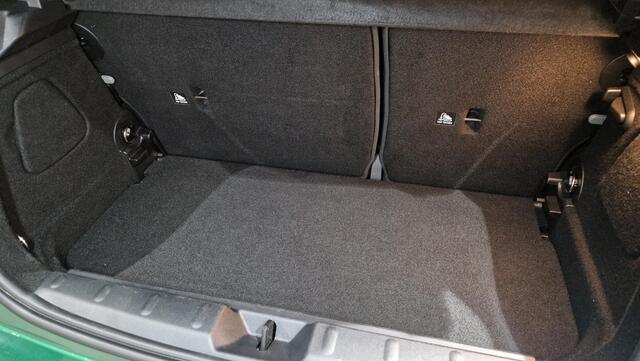 Mini COOPER 3-Deurs 1.5 Chili | Navigatie | Camera | Stoelverwarming voor | PDC voor + achter |