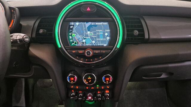 Mini COOPER 3-Deurs 1.5 Chili | Navigatie | Camera | Stoelverwarming voor | PDC voor + achter |