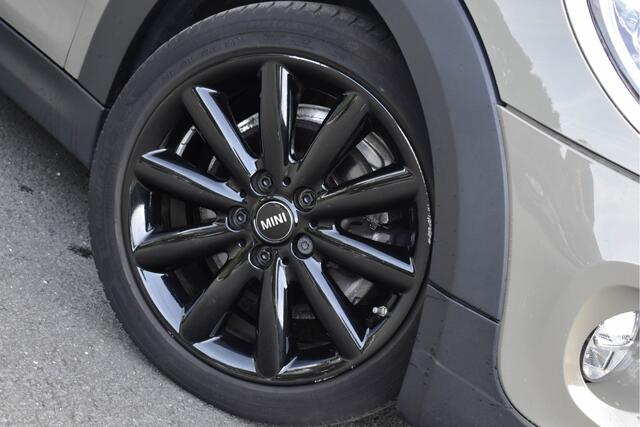 Mini COOPER 3-Deurs 1.5 Chili | Xenon | Carplay | Navi | Sportstoelen