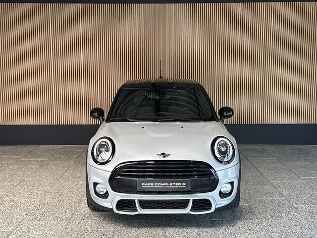 Mini COOPER 5-Deurs 1.5 Serious Business Mini 1.5 Cooper Serious Business King Cross uitvoering | JCW pakket | Camera