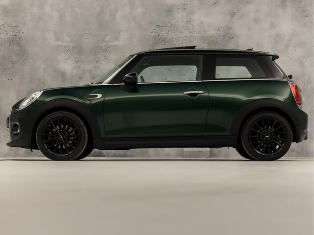 Mini COOPER Mini 1.5 Sport Automaat (PANORAMADAK, JCW PACK, NAVIGATIE, CLIMATE, ZWART HEMEL, SPORTSTOELEN, PARKEERSENSOREN, CRUISE, NIEUWE APK, NIEUWSTAAT)