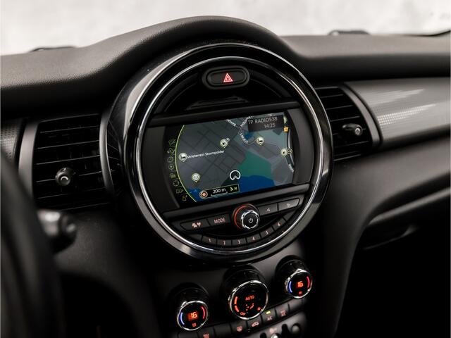 Mini COOPER Mini 1.5 Sport Automaat (PANORAMADAK, JCW PACK, NAVIGATIE, CLIMATE, ZWART HEMEL, SPORTSTOELEN, PARKEERSENSOREN, CRUISE, NIEUWE APK, NIEUWSTAAT)