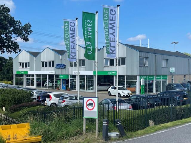 Mini COOPER 5-Deurs 1.5 60 Yr Ed. Aut, Nav, Pano, Caplay, Leder
